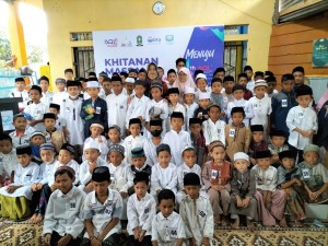 Sambut Milad ke-14, AQL Peduli Gelar Khitanan Massal