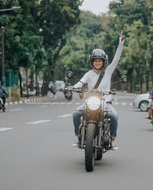 Sangar, 4 Artis Ini Hobi Naik Moge Seharga Ratusan Juta