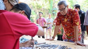 Jepara Kesulitan Mencetak Generasi Pengukir