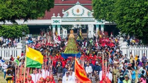 Tradisi Jawa Sambut Tahun Baru Islam, Sedekah Hingga Ziarah