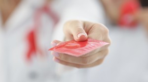 Pemerintah Diminta Evaluasi Penjualan Alat Kontrasepsi di Minimarket