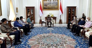 OJK Siap Hadapi Tantangan Ekonomi Global