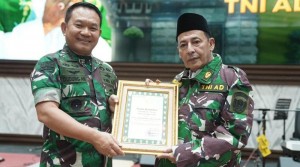 Kasad Kukuhkan Habib Luthfi sebagai Warga Kehormatan Angkatan Darat