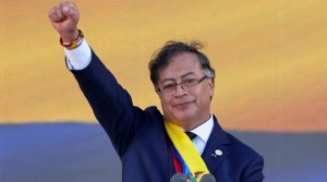 Eks Gerilyawan Sayap Kiri, Gustavo Petro Dilantik jadi Presiden Kolombia
