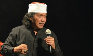 Cak Nun: Kita Jadi Bangsa Indonesia Itu Syariat, Perintah Allah SWT