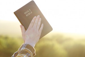 Pakar Kristologi Unair: Nubuat Nabi Muhammad Diungkap dalam Perjanjian Lama