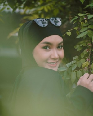 Mantap Tutup Aurat, Cita Citata dan 5 Penyanyi Dangdut Ini Cantik Berhijab