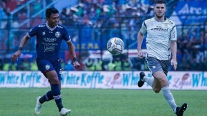 Aremania Sambut Bobotoh dengan Hangat, Netizen: Full Senyum