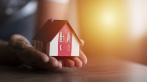 Mitos Rumah Tusuk Sate Pembawa Sial, Ternyata Justru Paling Sehat