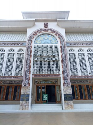 Masjid Jami At-Taubah Pancoran Buka 24 Jam Non Stop