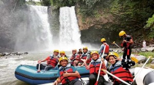 Curug Bengkawah, Destinasi Wisata Air Terjun Kembar Bernuansa Pegunungan