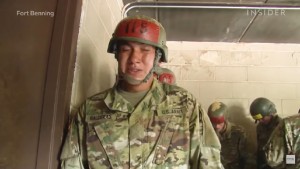 Video Tentara Amerika Tak Kuat Tahan Paparan Gas Air Mata