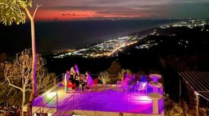 Watu Paris, Wisata Keluarga yang Lagi Ngehits di Gunung Kidul