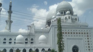 Pembangunan Masjid Sheikh Al Zayed Tak Akan Gusur Rumah Warga