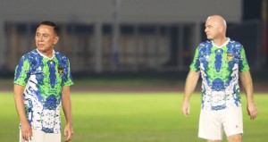 Vino G Bastian Sentil Iwan Bule: Mending Main ke Rumah Korban Tragedi Kanjuruhan