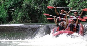 Arung Jeram Simarasok Adventure, Spot Wisata Olahraga yang Cocok Bagi Pemula