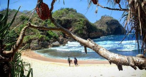 Eksotisme Pantai Krokoh yang Jarang Dikunjungi Wisatawan