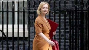 45 Hari Menjabat, PM Inggris Liz Truss Putuskan Mundur