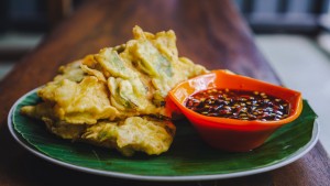 Resep Tempe Mendoan Kriuk dan Renyah, Jangan Lupa Sambalnya