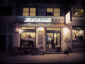 Restoran Mulia, Bolehkan Pengunjung Makan Sampai Kenyang dan Bayar Seikhlasnya