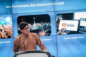 Menparekraf Berharap Momentum Libur Nataru Bisa Dongkrak Pariwisata