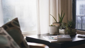 5 Tips Dekorasi Rumah, Bikin Hunian Tetap Hangat di Musim Hujan