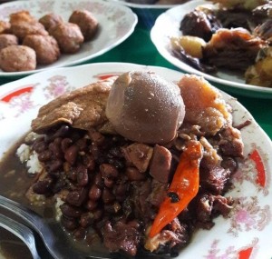 Brongkos, Kuliner Khas Yogyakarta dengan Citarasa Rempah Melimpah