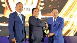 Direktur Utama PT PNM Arief Mulyadi Raih Penghargaan Award CEO Of The Year