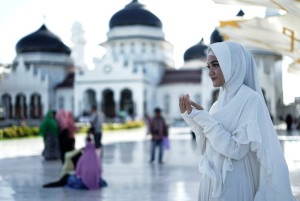 Ustaz Syafiq: Beragama Harus dengan Ilmu Bukan Hawa Nafsu