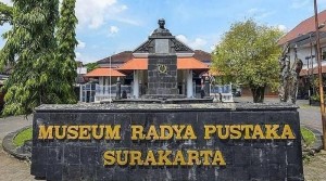 Menjelajahi Museum Radya Pusaka, Museum Tertua di Indonesia