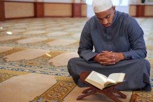 Ibadah Tak Boleh Asal-asalan, Harus Disertai Ilmu