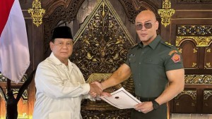 Prabowo Beri Deddy Corbuzier Pangkat Letkol Tituler Angkatan Darat