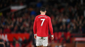 Cadangkan Ronaldo, Fernando Santos 'Disemprot' Luis Figo