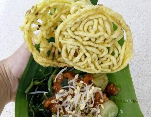 Rujak Teplak, Kuliner Tradisonal Enak dan Sehat Khas Slawi