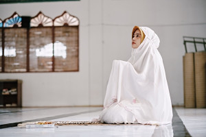 Langkah Awal Menata Diri Dimulai dari Ibadah Salat