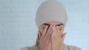 3 Cara Hilangkan Rasa Bersalah Sesuai Kaidah Islam