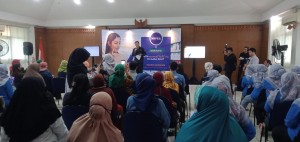 Program Perempuan Tangguh Indonesia: Bantu IRT Bangkit di Masa Sulit