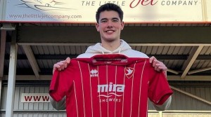 Semringah Gabung Cheltenham Town, Elkan Baggott Ingin Lebih Produktif