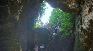 Mengenal Gua Matu, Destinasi Wisata Religi di Pasibar