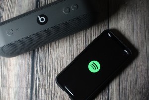 PHK Massal, Kini Giliran Spotify Pangkas 6 Persen Karyawan