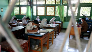 Wagub Uu Ruzhanul Dorong Pelajar Berwawasan Politik