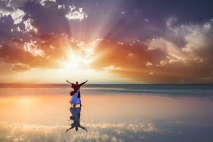 Konversi Pola Pikir Negatif ke Positif dengan Berhusnuzan