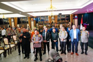 Datangkan Pakar dari Inggris, Polri Gelar Kursus Pengamanan Stadion