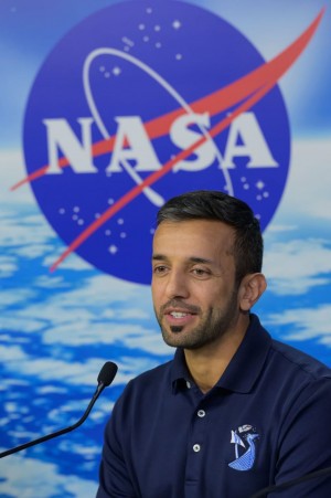 Astronaut UEA Bakal Jalani Puasa Ramadhan di Luar Angkasa