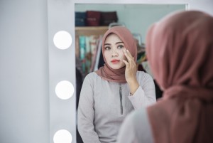 Perhatian Ladies, Ini 5 Kebiasaan Buruk Penyebab Penuaan Dini