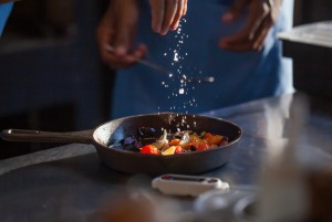 5 Bahan Makanan Ini Manjur Atasi Masakan Keasinan