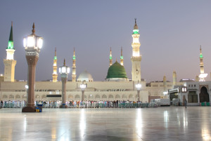 Dua Wanita Non Muslim Masuk ke Masjid Nabawi, Begini Tanggapan Pengelola