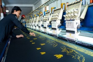 Sarung Bordir Diprediksi Jadi Tren di Ramadhan Tahun Ini