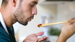 Mencicipi Masakan Tidak Membatalkan Puasa