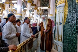 Anwar Ibrahim Ziarah ke Raudhah dan Makam Rasulullah SAW